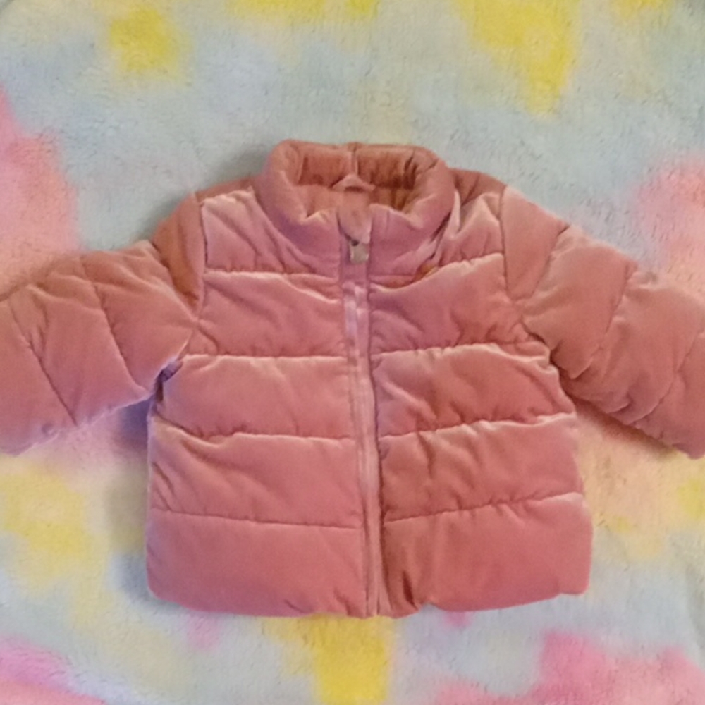 GAP Pink Puffer Jacket for Cozy Winter Days